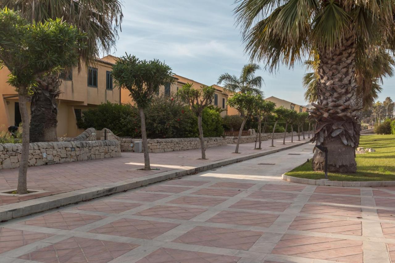 Residence Andrea Doria Marina di Ragusa Exterior foto